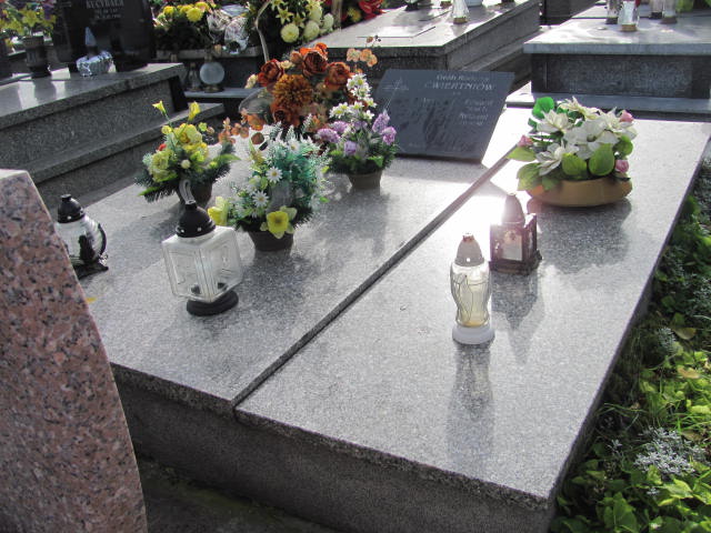 Grób Fany Ćwiertnia